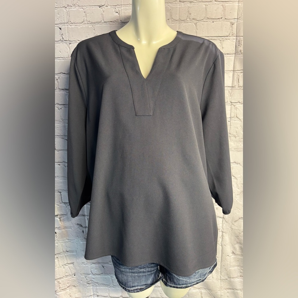 NWOT/Unworn (has damage) 4XL Mercer+Mettle blouse